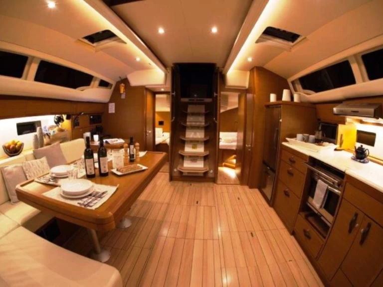 Jeanneau Jeanneau 54 a louer à Nidri