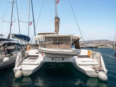 Alquiler de barcos Néa Péramos barato de Lagoon 42