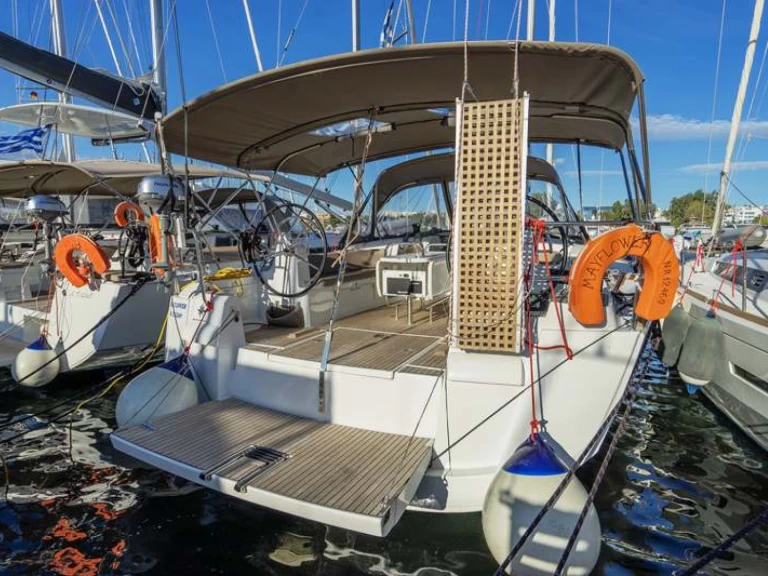 Louez un Jeanneau Sun Odyssey 519 à Benítses