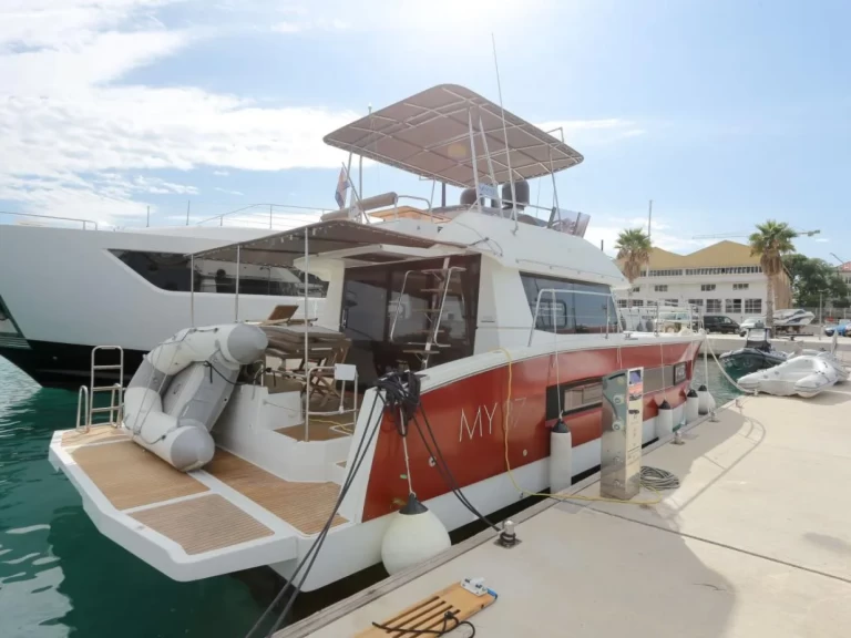 Louer Bateau à moteur avec ou sans skipper Fountaine Pajot à Primošten