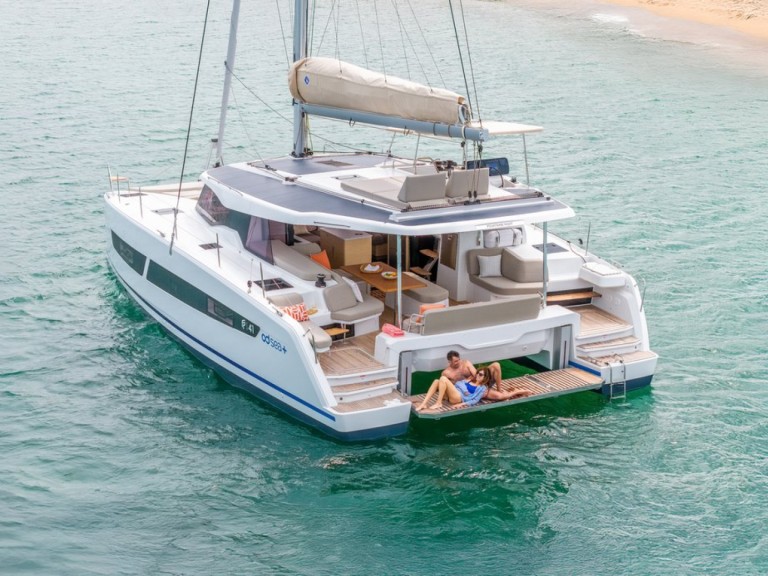 Location bateau Golfe-Juan pas cher Fountaine Pajot FP 41 Quatuor 4