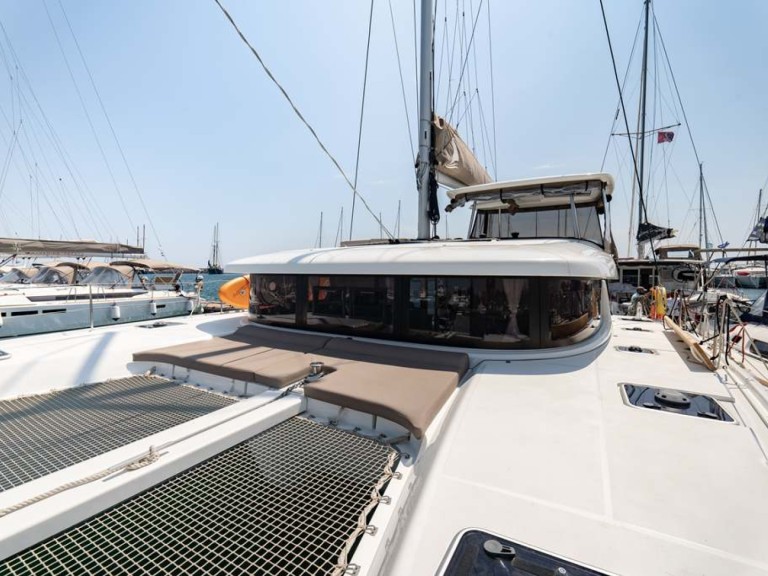 Location Catamaran à Néa Péramos - Lagoon Lagoon 42