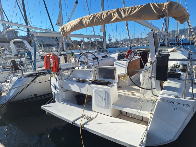 Location bateau Dufour Dufour 412 Grand Large à Toulon sur Samboat