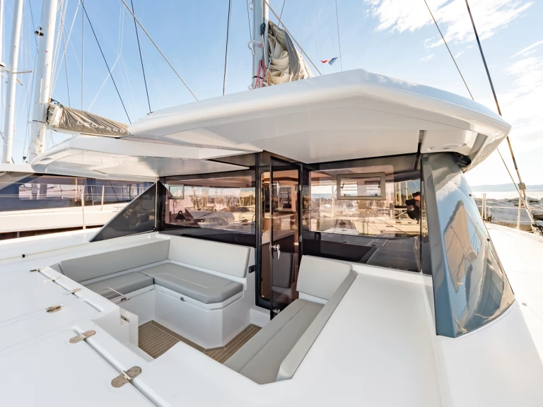 Location à Toulon - Leopard Catamarans / Robertson & Caine Leopard 45 sur SamBoat