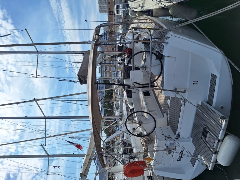 Location Voilier à Toulon - Jeanneau Sun Odyssey 379