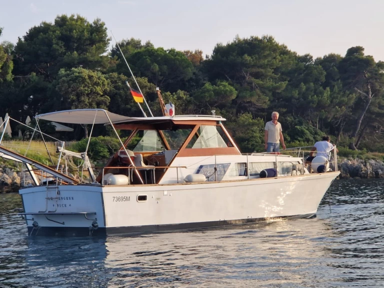 Louez un Arcoa Arcoa 1060 à Cannes