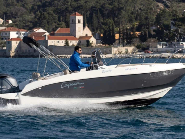 Cayman Deluxe a louer à Milna