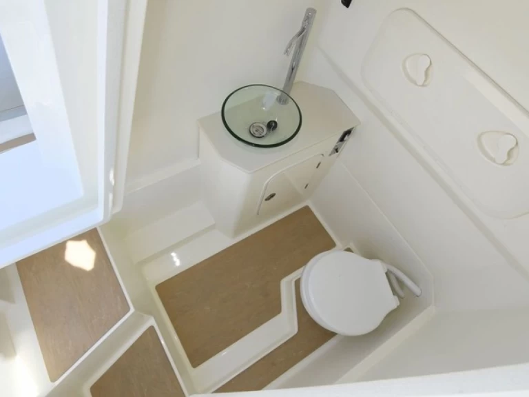 Bateau à moteur à louer à Poltu Quatu au meilleur prix