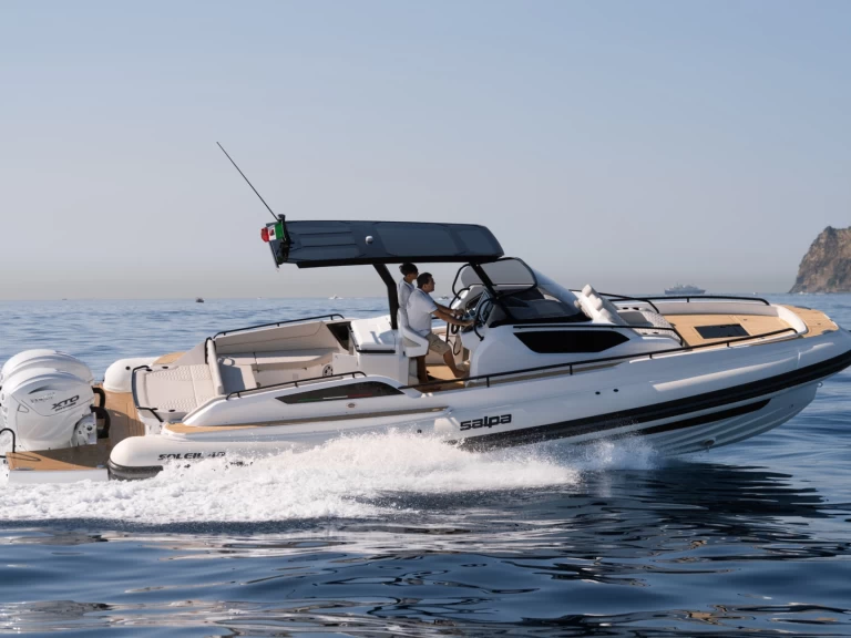 Location bateau Juan-les-Pins pas cher Salpa Soleil 40