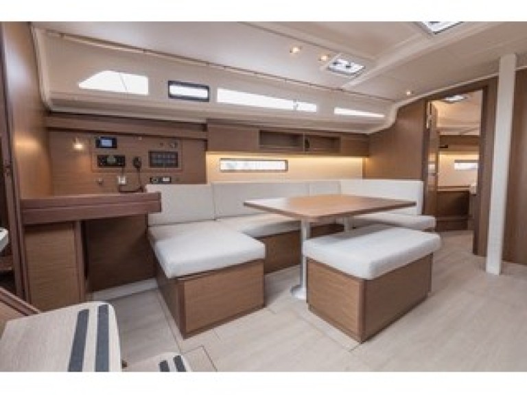 Location Voilier Bénéteau avec permis