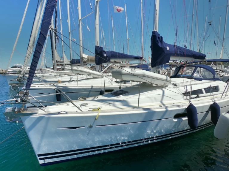Location bateau Olbia pas cher Sun Odyssey 39i
