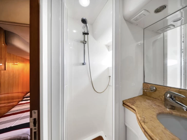 Louer Yacht avec ou sans skipper Uniesse à Miami Beach