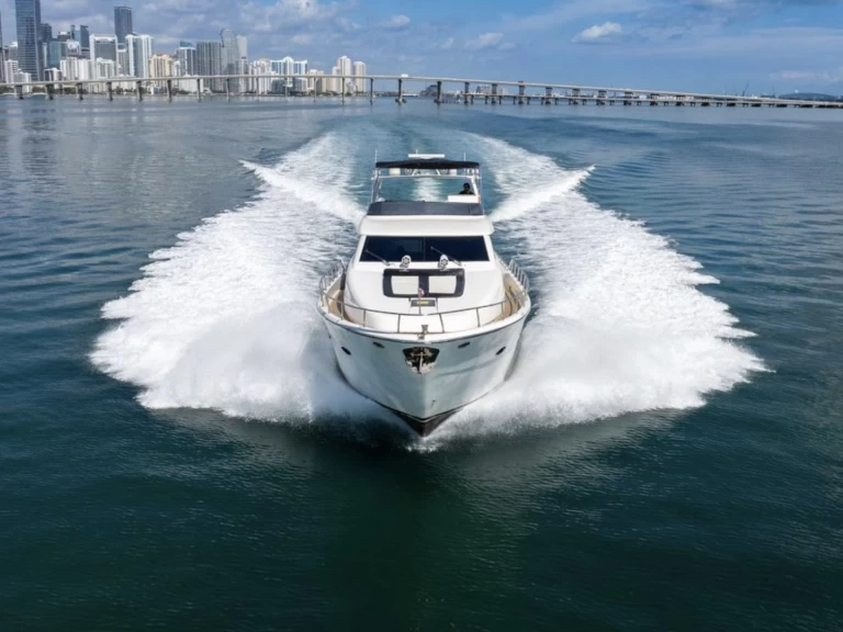 Location Yacht Uniesse avec permis