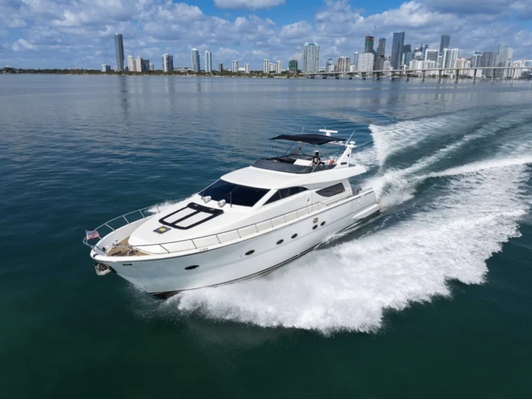Yacht à louer à Miami Beach au meilleur prix