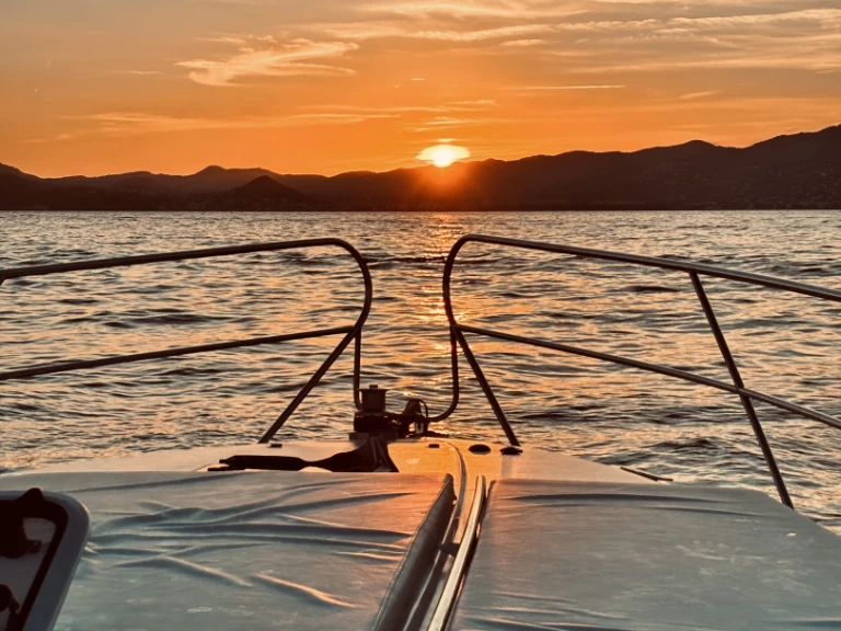 Location à Cannes - Fairline Targa 42 sur SamBoat