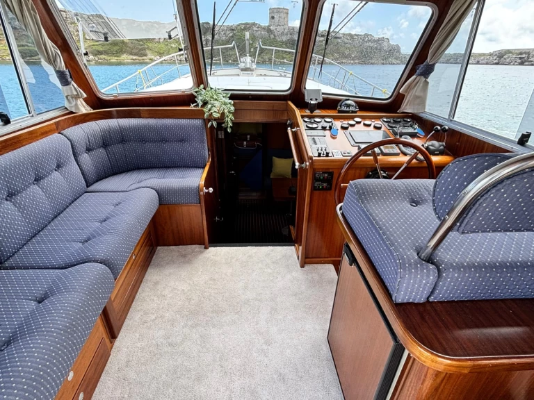 Louer Bateau à moteur avec ou sans skipper Menorquin-Yachts à Club Nàutic Ca'n Picafort