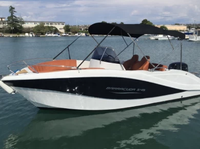 Motorboat to hire Medulin at the best price