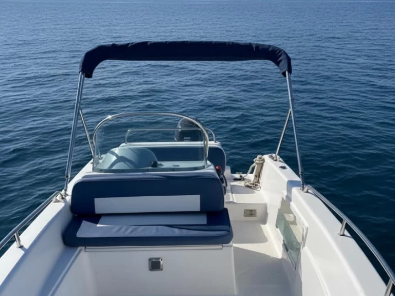 Location Bateau à moteur à Port de Cannes Marina - Quicksilver Alboran 550 open