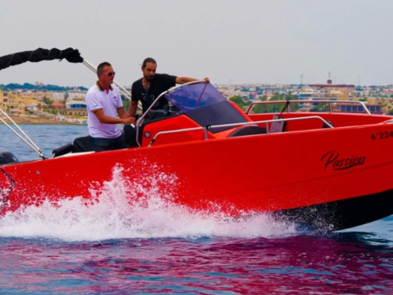 Bateau à moteur à louer à Alicante au meilleur prix
