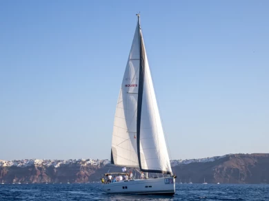 Ein Hanse Hanse 575 mieten in Le Pirée