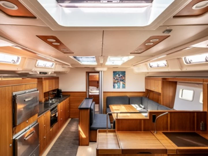 Location bateau Le Pirée pas cher Hanse 575