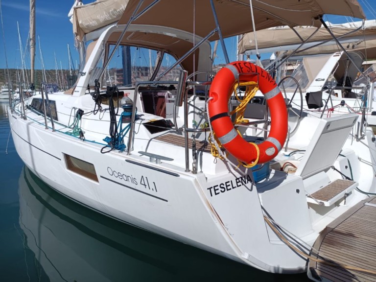 Location bateau La Paz pas cher Oceanis 41.1