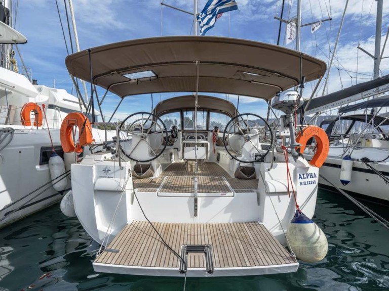 Location bateau Benítses pas cher Sun Odyssey 479