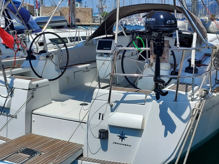Location bateau Jeanneau Sun Odyssey 439 à Toulon sur Samboat