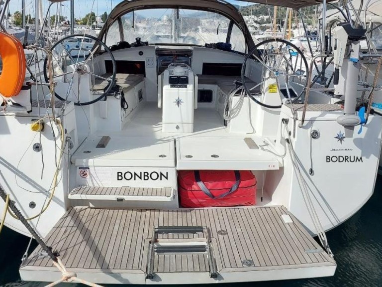 Louer Voilier avec ou sans skipper Jeanneau à Bodrum