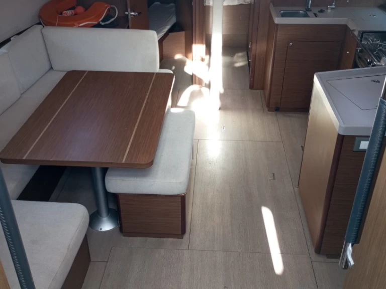 Location Voilier Bénéteau avec permis