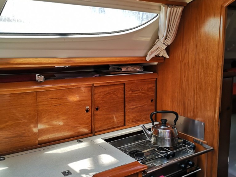 Location à Néa Péramos - Jeanneau Sun Odyssey 35 sur SamBoat