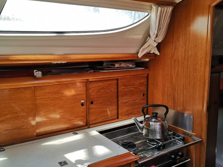 Location à Néa Péramos - Jeanneau Sun Odyssey 35 sur SamBoat