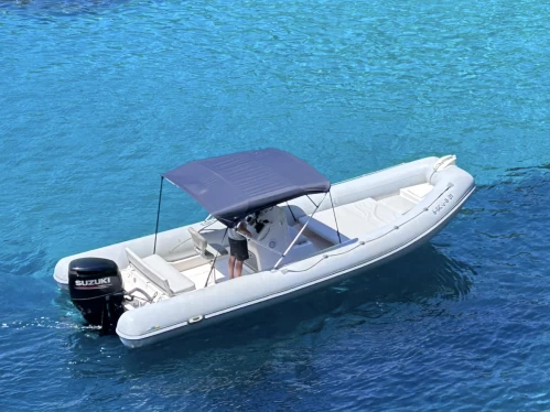 Louer Semi-rigide avec ou sans skipper COSRARICA à Marina De Cala D'Or