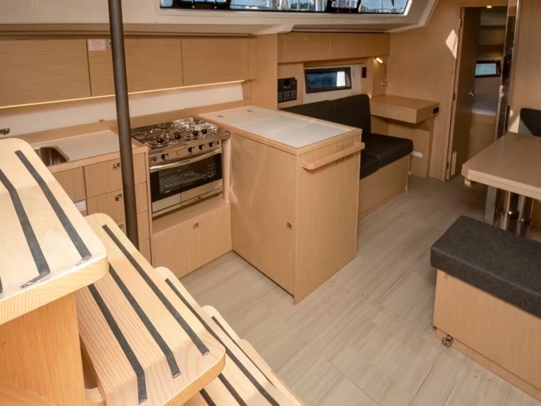 Location bateau Bavaria Bavaria C38 à Cogolin sur Samboat