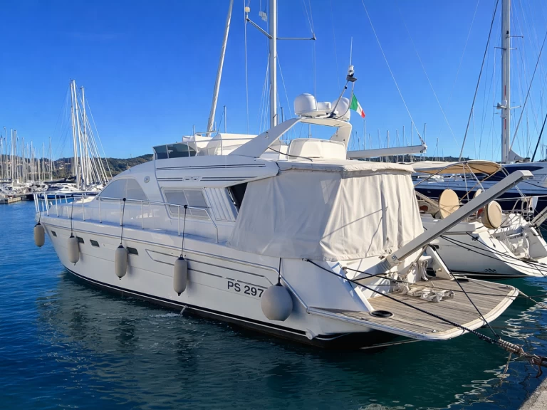 Location bateau Raffaelli STORM S à Porto Riva di Traiano sur Samboat