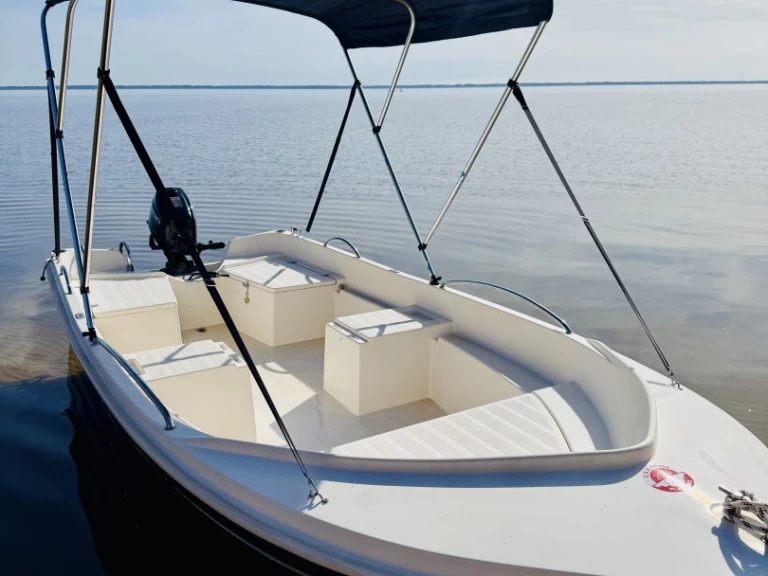 Louer Bateau à moteur avec ou sans skipper Ultramar à Cazaux