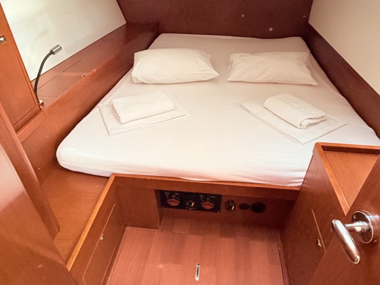 Location à Sukošan - Bénéteau Oceanis 48 sur SamBoat