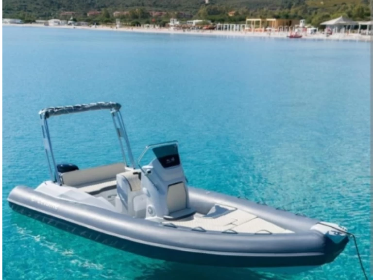 Louez un Levante 7.50 à Olbia