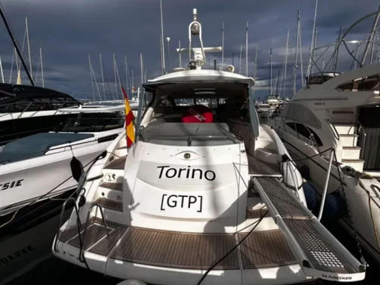 Louer Yacht avec ou sans skipper Sunseeker à Marina de Dénia