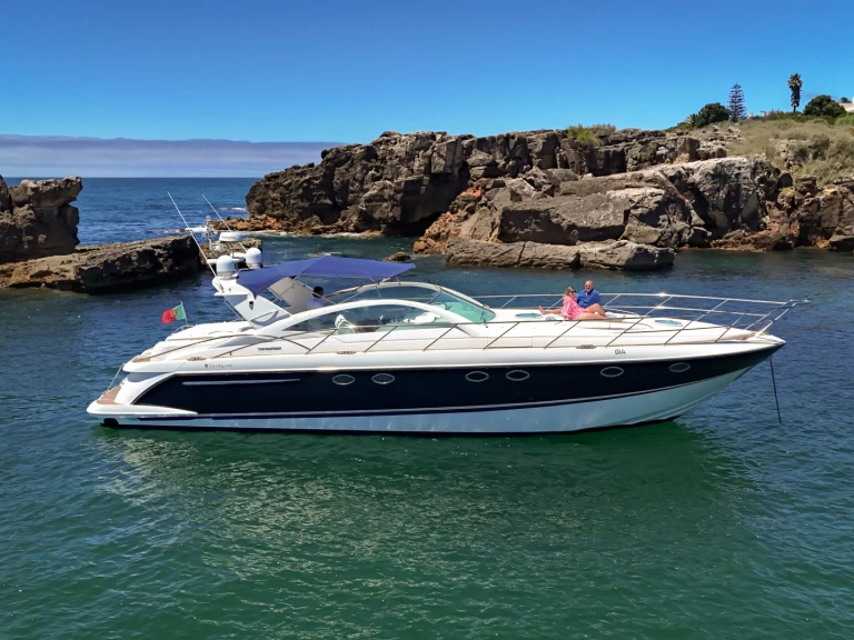 Location Bateau à moteur à Cascais - Fairline Targa 52