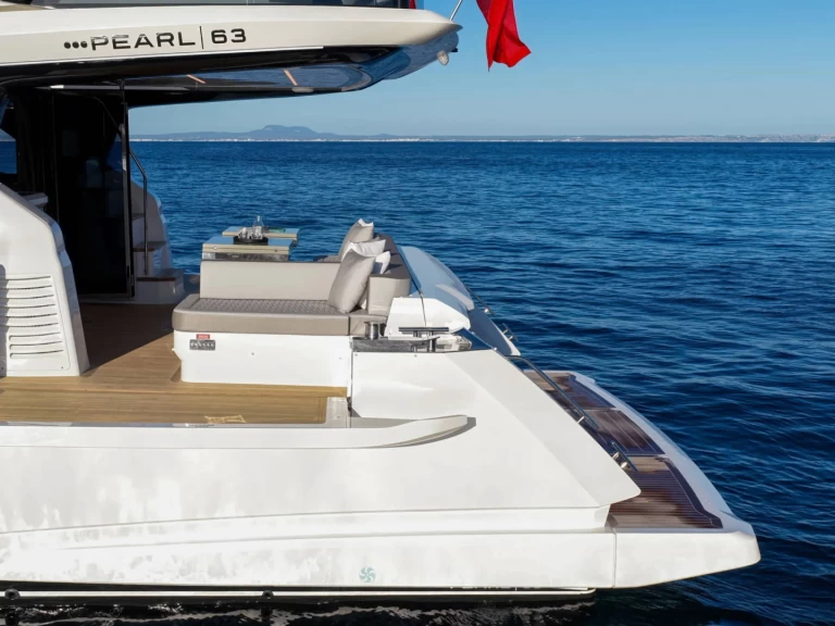 Location à Saint-Jean-Cap-Ferrat - Pearl Yachts Pearl 63 sur SamBoat