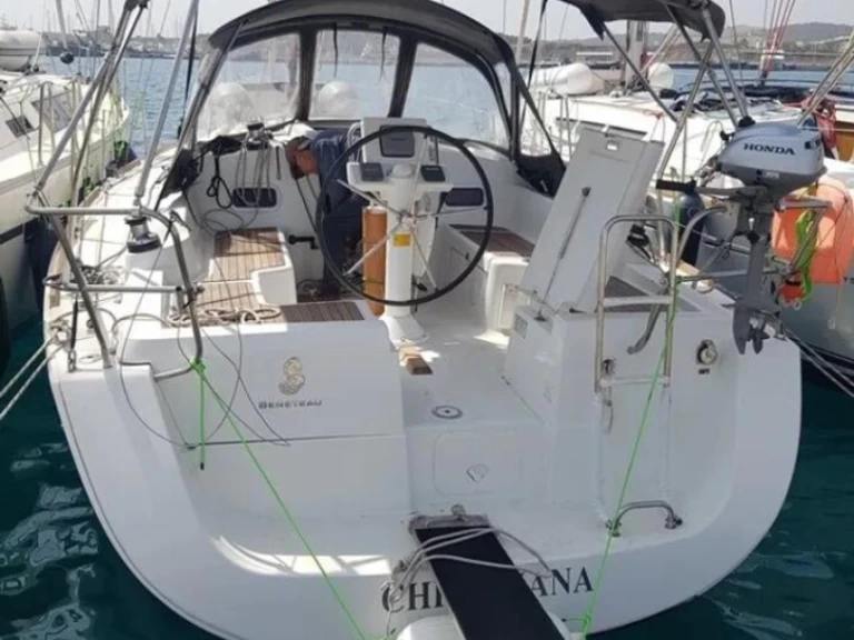 Location bateau Bénéteau Oceanis 34 à Néa Péramos sur Samboat