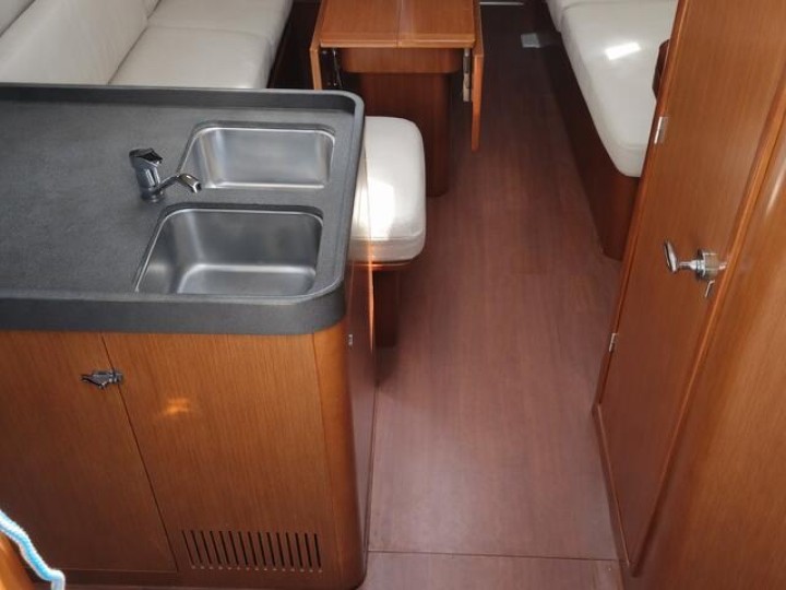 Louer Voilier avec ou sans skipper Bénéteau à Néa Péramos