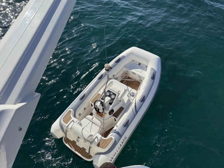 Louer Yacht avec ou sans skipper Ferretti à Palma de Majorque