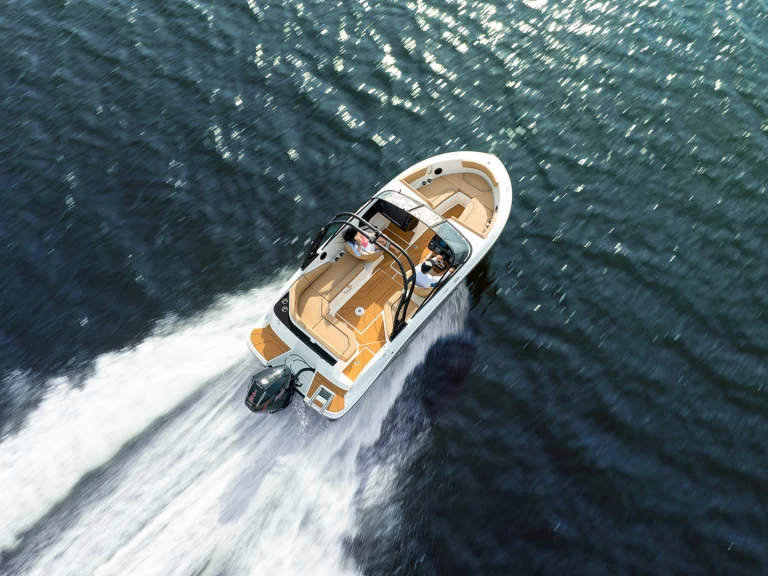 Location Bateau à moteur Bayliner avec permis