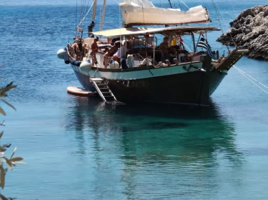 Noleggiare una  Trehantiri a Skópelos