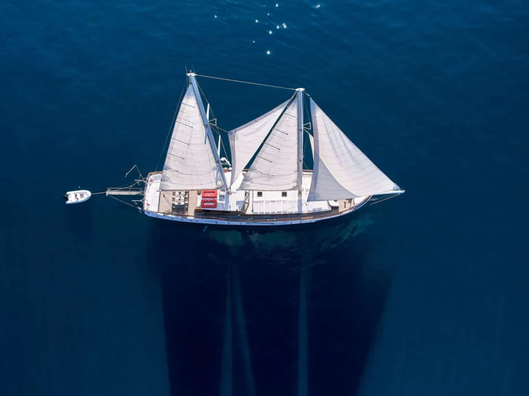 Location bateau Custom Gulet-Motor Sailor WHITE PEARL à Le Pirée sur Samboat