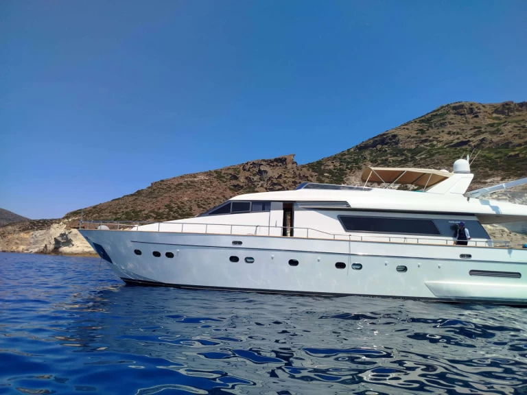 Location Yacht San Lorenzo avec permis