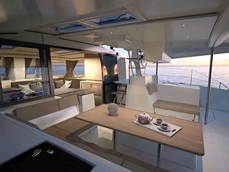 Location Yacht Fountaine Pajot avec permis