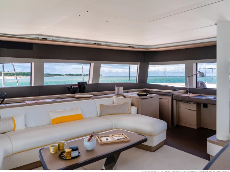 Location bateau Olbia pas cher Lagoon Sixty 5 Owner's Version